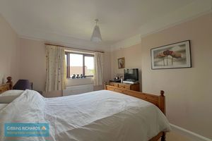 Bedroom- click for photo gallery
